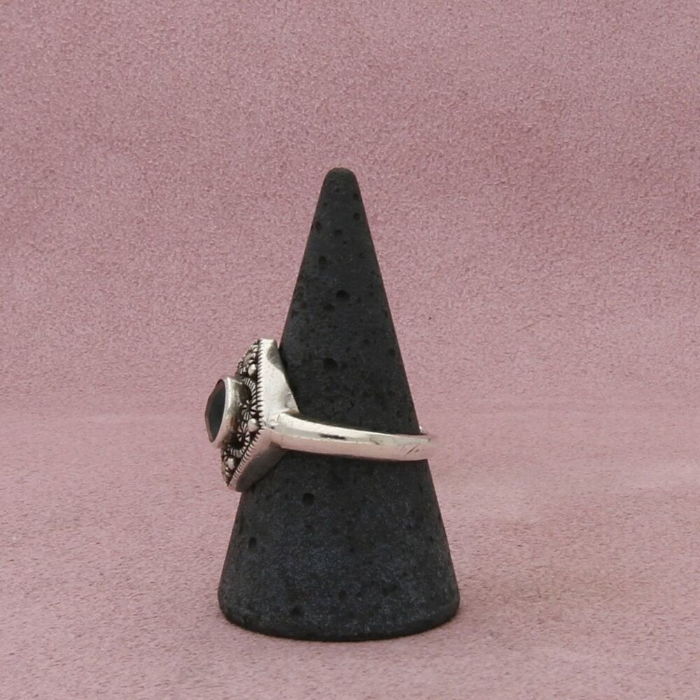 sterling silver marcasite studded blue cz ring size 9 - Picture 2 of 3
